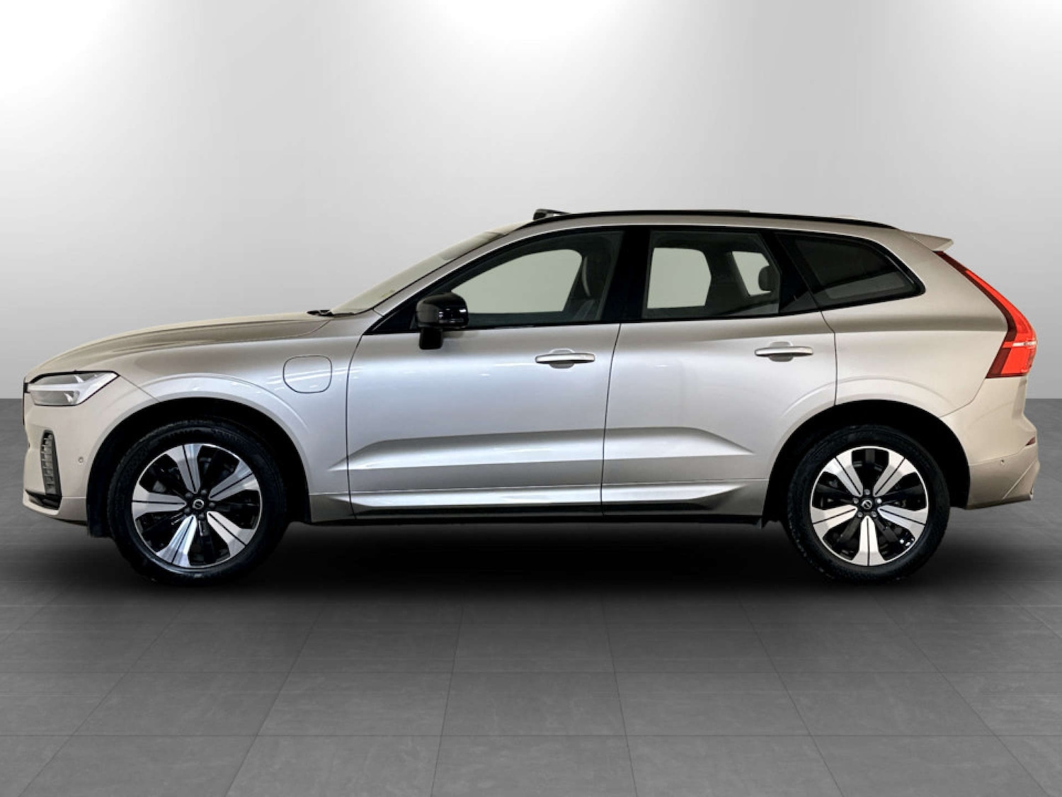 Used Volvo XC60 2023 for sale - 77655568: Photo 7