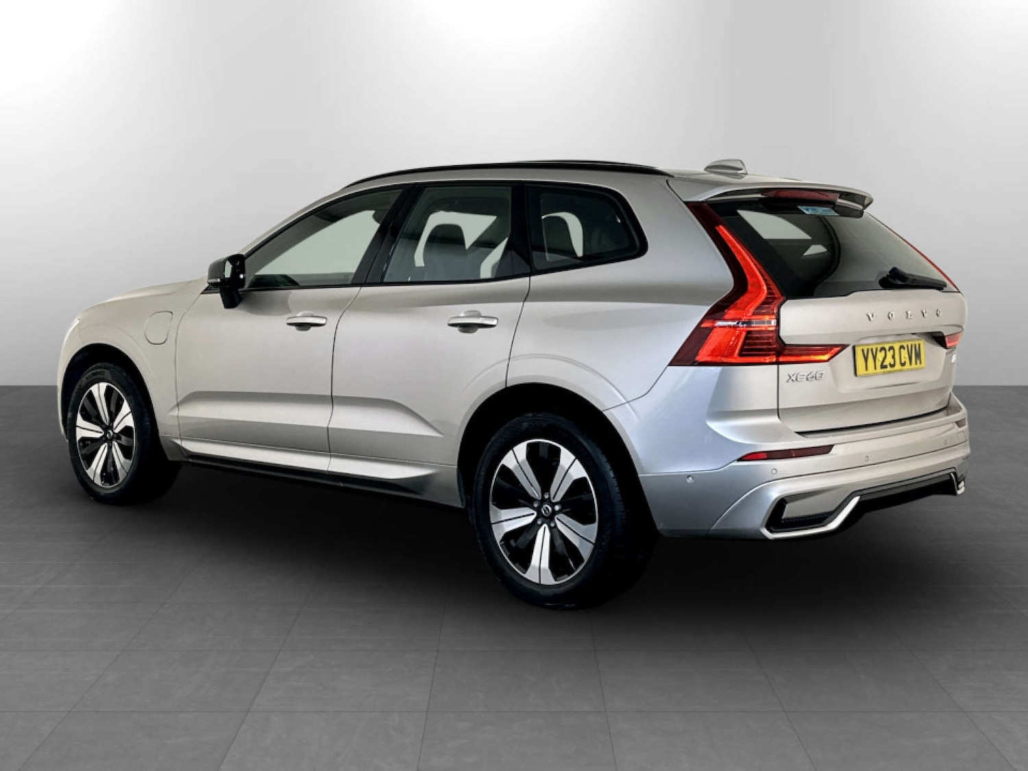 Used Volvo XC60 2023 for sale - 77655568: Photo 8