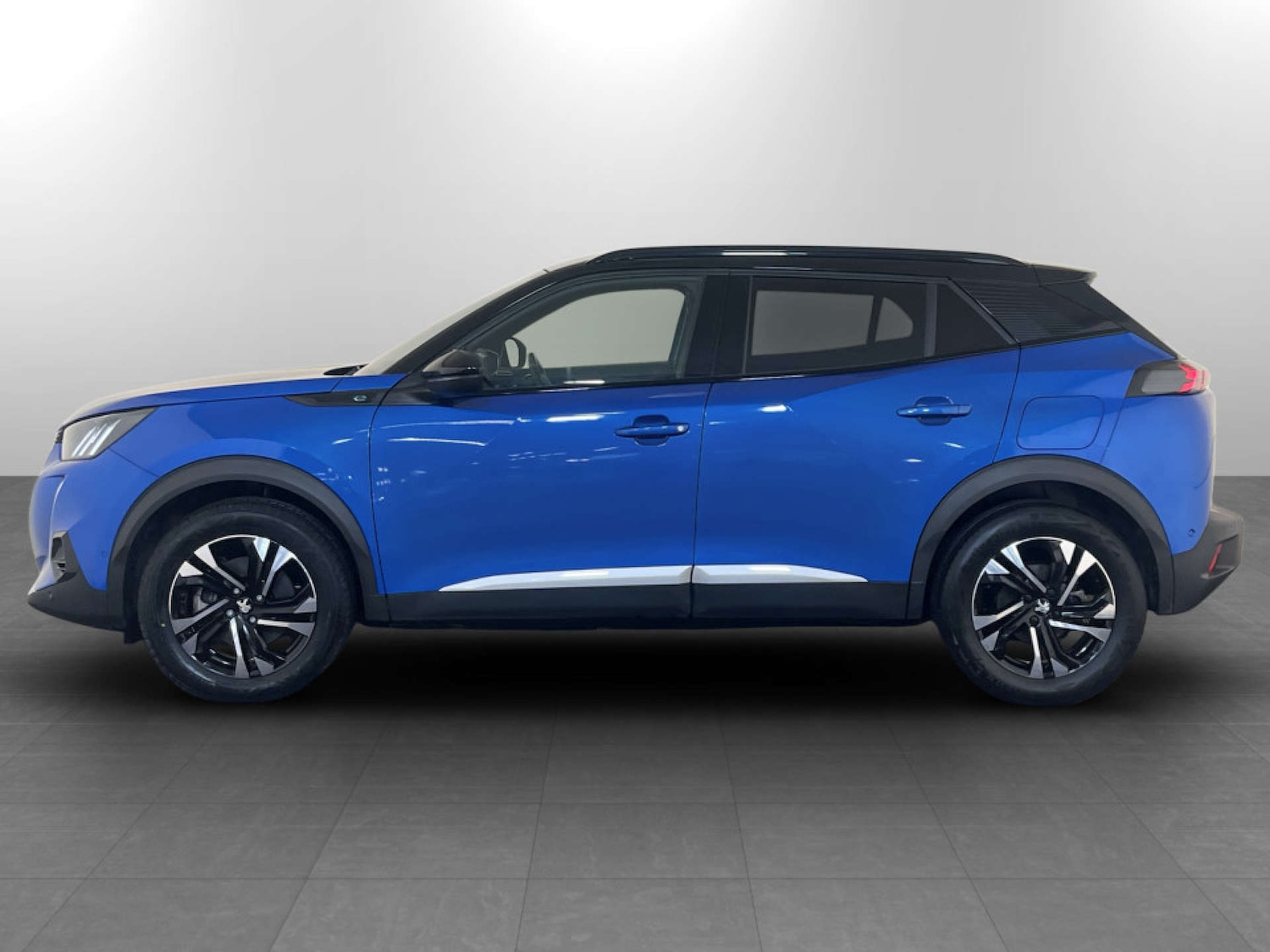 Used Peugeot 2008 2022 for sale - 77693787: Photo 6