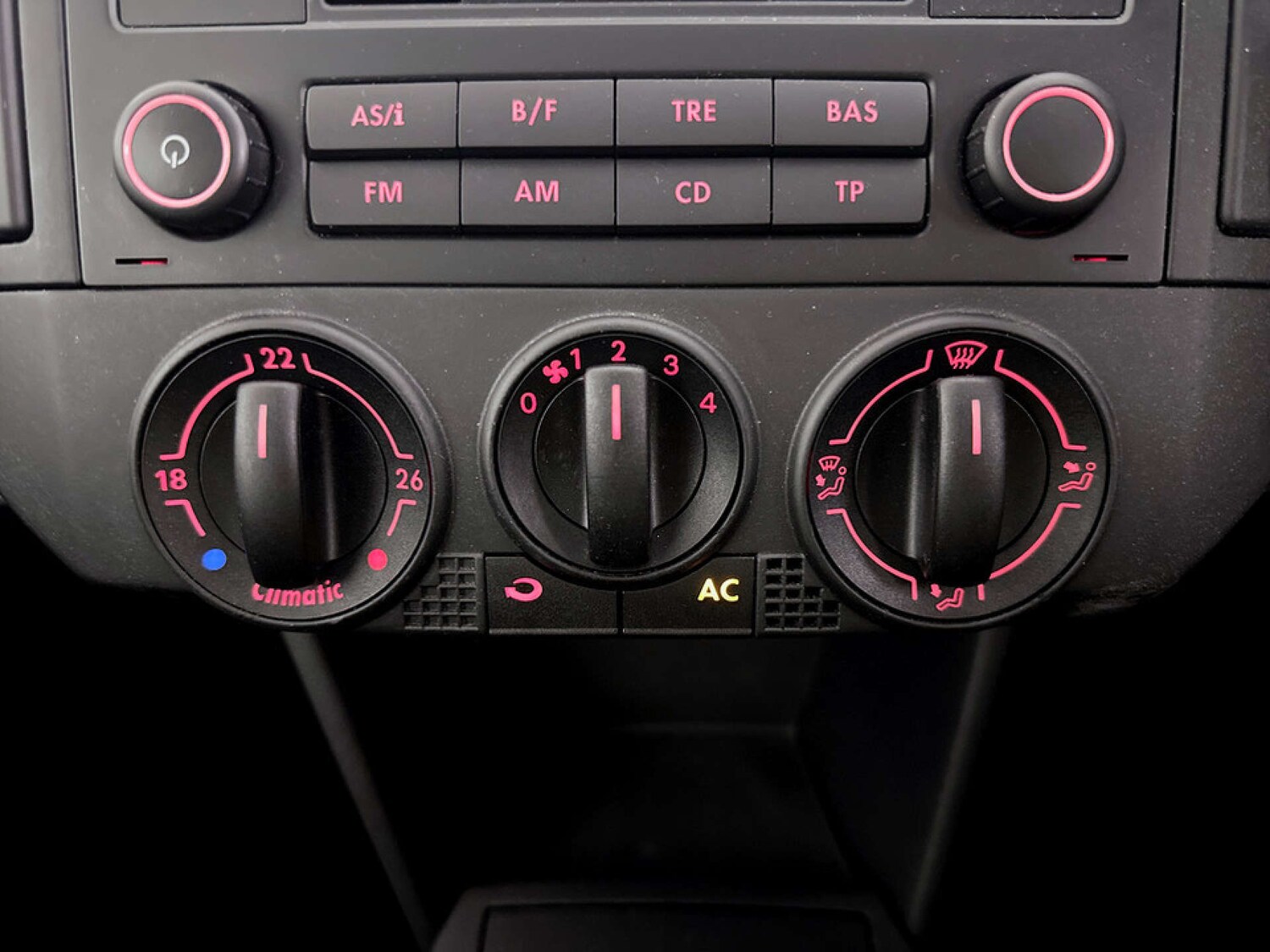 Used Volkswagen Polo 2008 for sale - 77681201: Photo 24