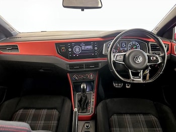 Used Volkswagen Polo 2018 for sale - 76131605: Photo