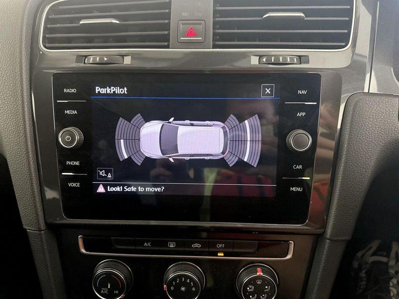Used Volkswagen Golf 2017 for sale - 76162026: Photo 21