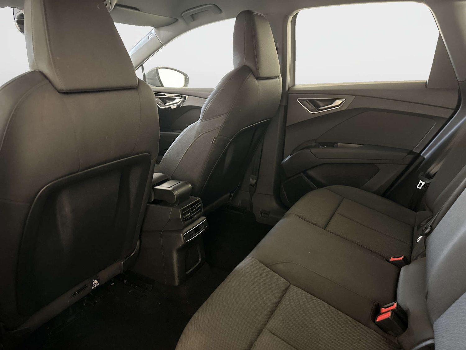 Used Audi Q4 e-tron 2023 for sale - 78000694: Photo 13