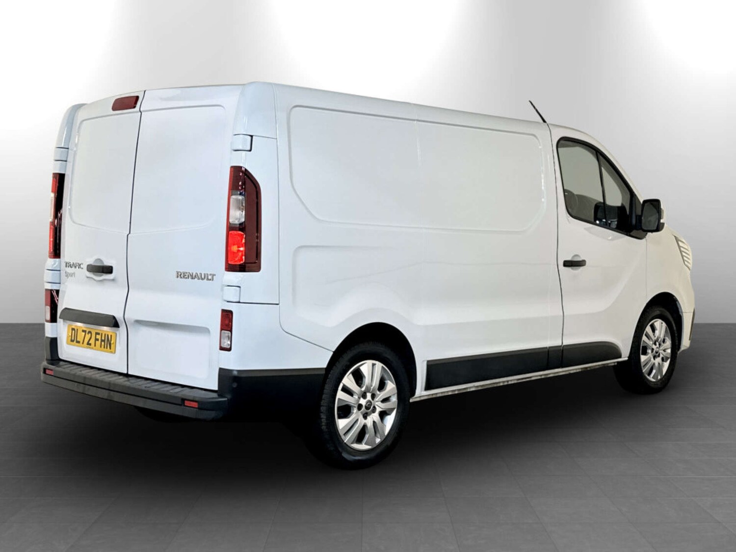 Used Renault Trafic 2023 for sale - 77805556: Photo 9