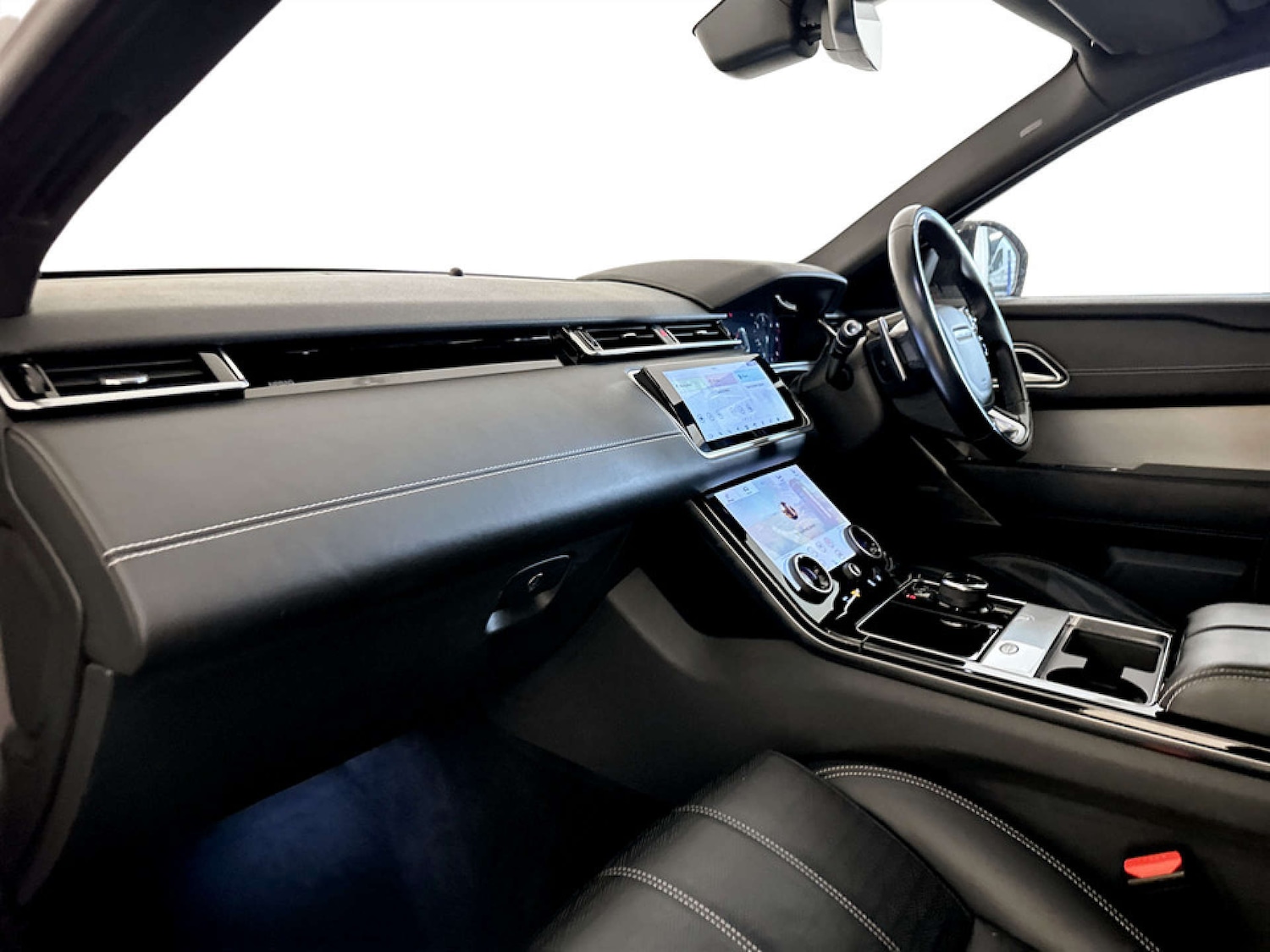 Used Land Rover Range Rover Velar 2018 for sale - 77617084: Photo 12