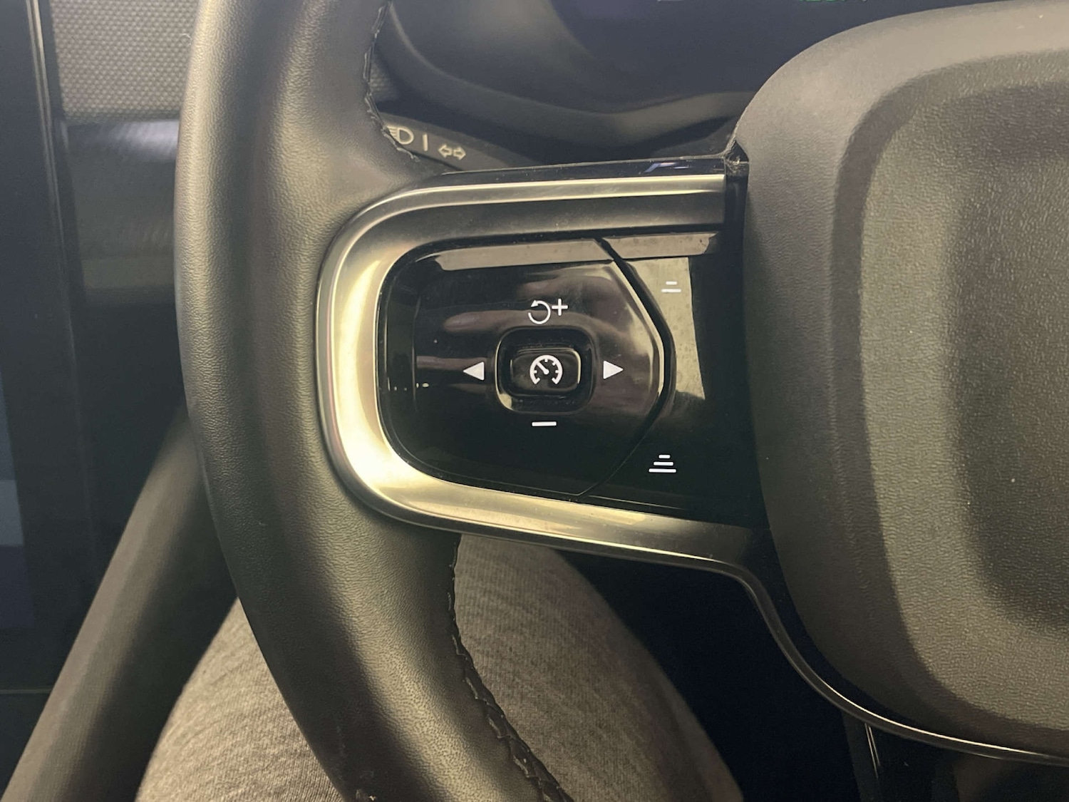 Used Polestar Polestar 2 2022 for sale - 78150131: Photo 17