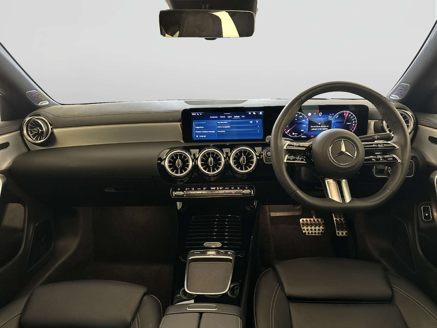 Used Mercedes-Benz CLA 2025 for sale - 78201116: Photo 3