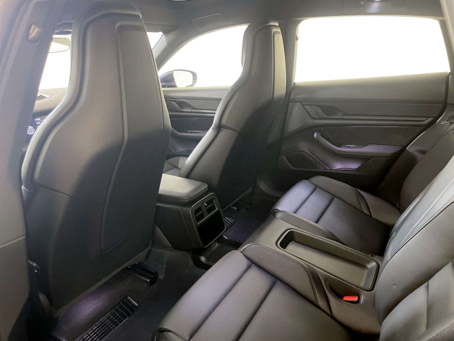 Used Porsche Taycan 2022 for sale - 77667846: Photo 13