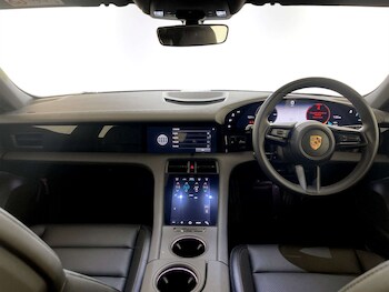 Used Porsche Taycan 2022 for sale - 77667846: Photo