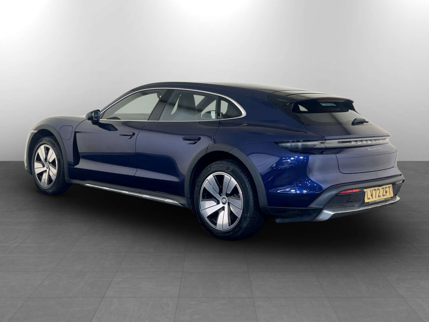 Used Porsche Taycan 2022 for sale - 77667846: Photo 7