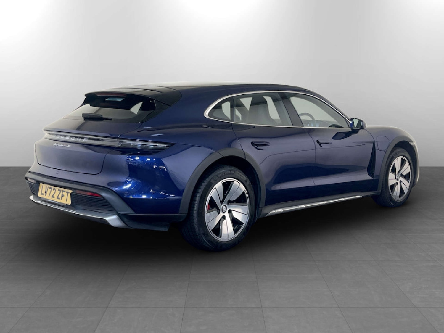 Used Porsche Taycan 2022 for sale - 77667846: Photo 9