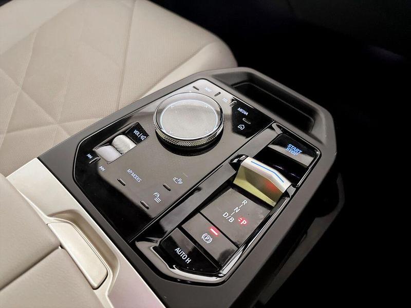 Used BMW iX 2021 for sale - 76734748: Photo 25