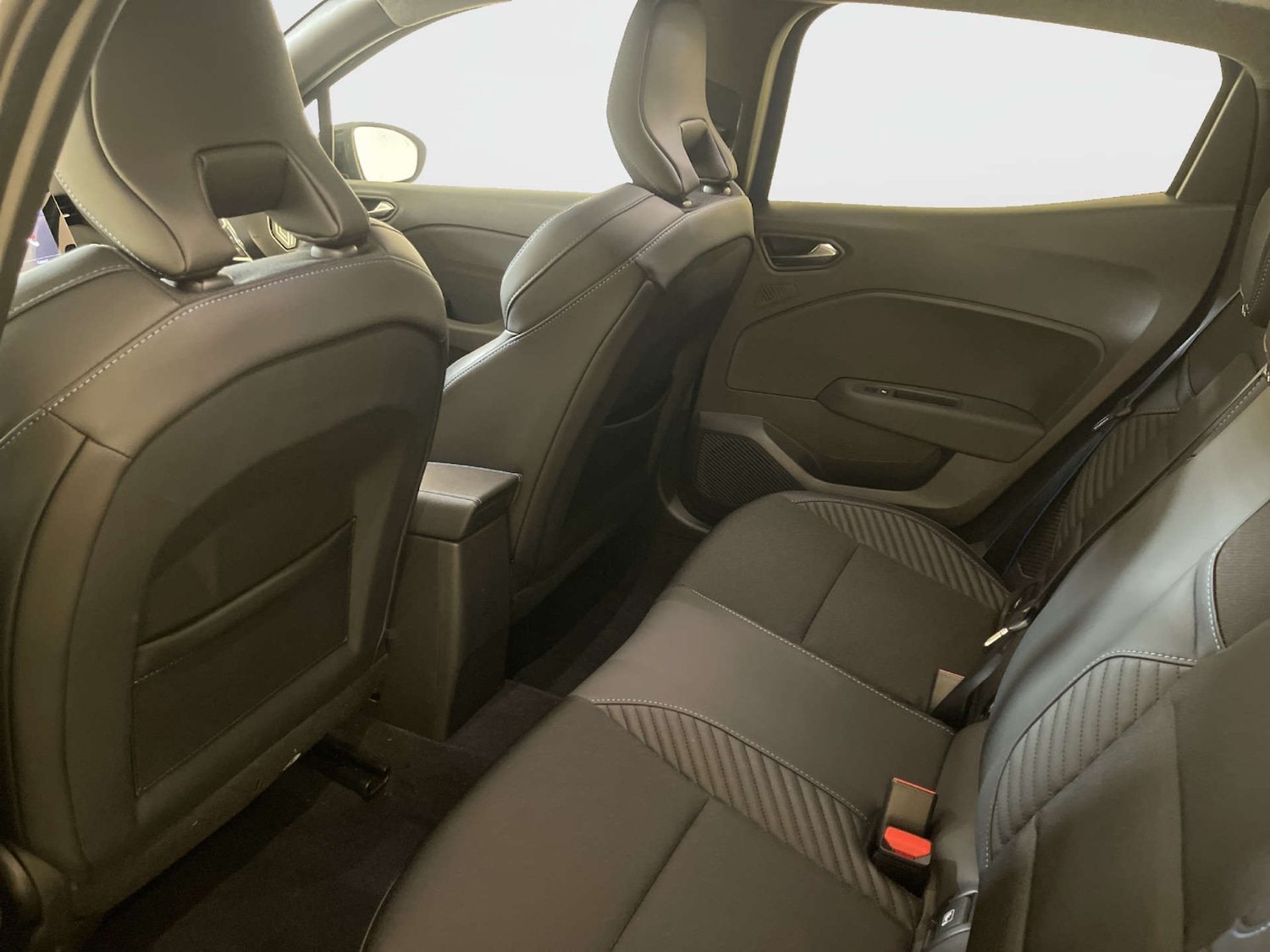 Used Renault Clio 2024 for sale - 77920667: Photo 14