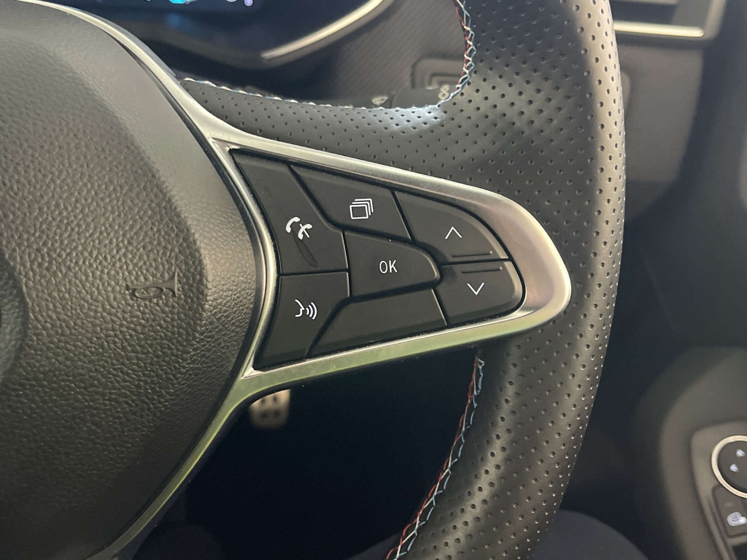 Used Renault Clio 2024 for sale - 77920667: Photo 19