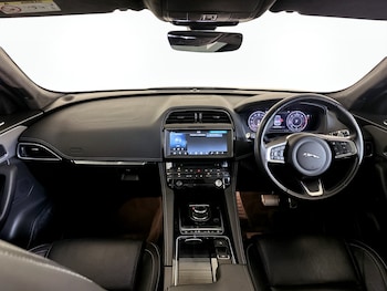 Used Jaguar F-Pace 2020 for sale - 75407888: Photo