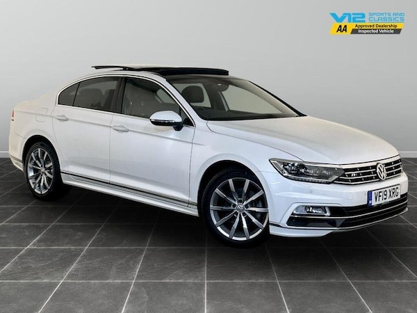 Used Volkswagen Passat 2019 for sale - 76101739: Photo 1