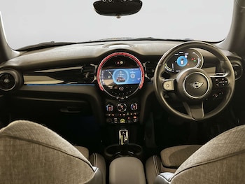 Used MINI Hatch 2022 for sale - 77983793: Photo