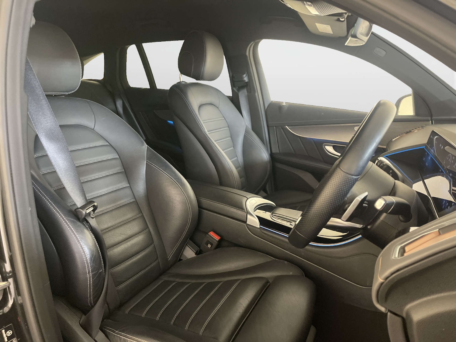 Used Mercedes-Benz EQC 2023 for sale - 77945416: Photo 13