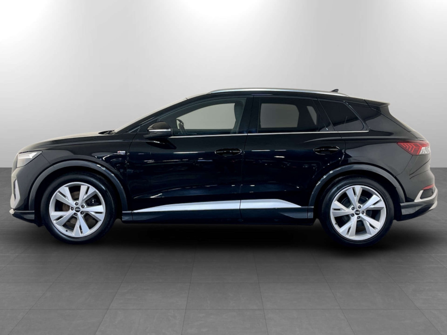 Used Audi Q4 e-tron 2022 for sale - 77431920: Photo 6