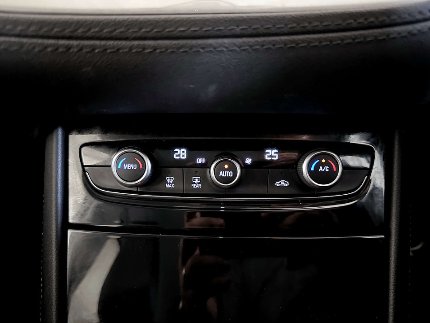 Used Vauxhall Grandland X 2018 for sale - 77583992: Photo 24