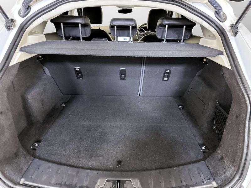 Used Jaguar E-Pace 2020 for sale - 77128230: Photo 15