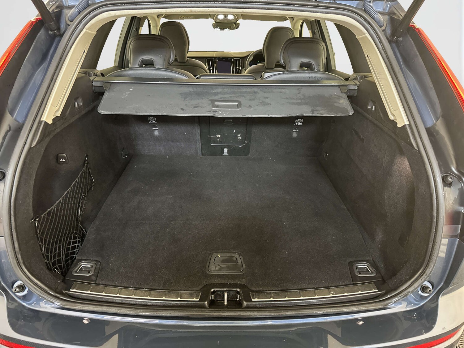 Used Volvo XC60 2023 for sale - 77888850: Photo 16