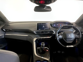 Used Peugeot 3008 2019 for sale - 76557451: Photo