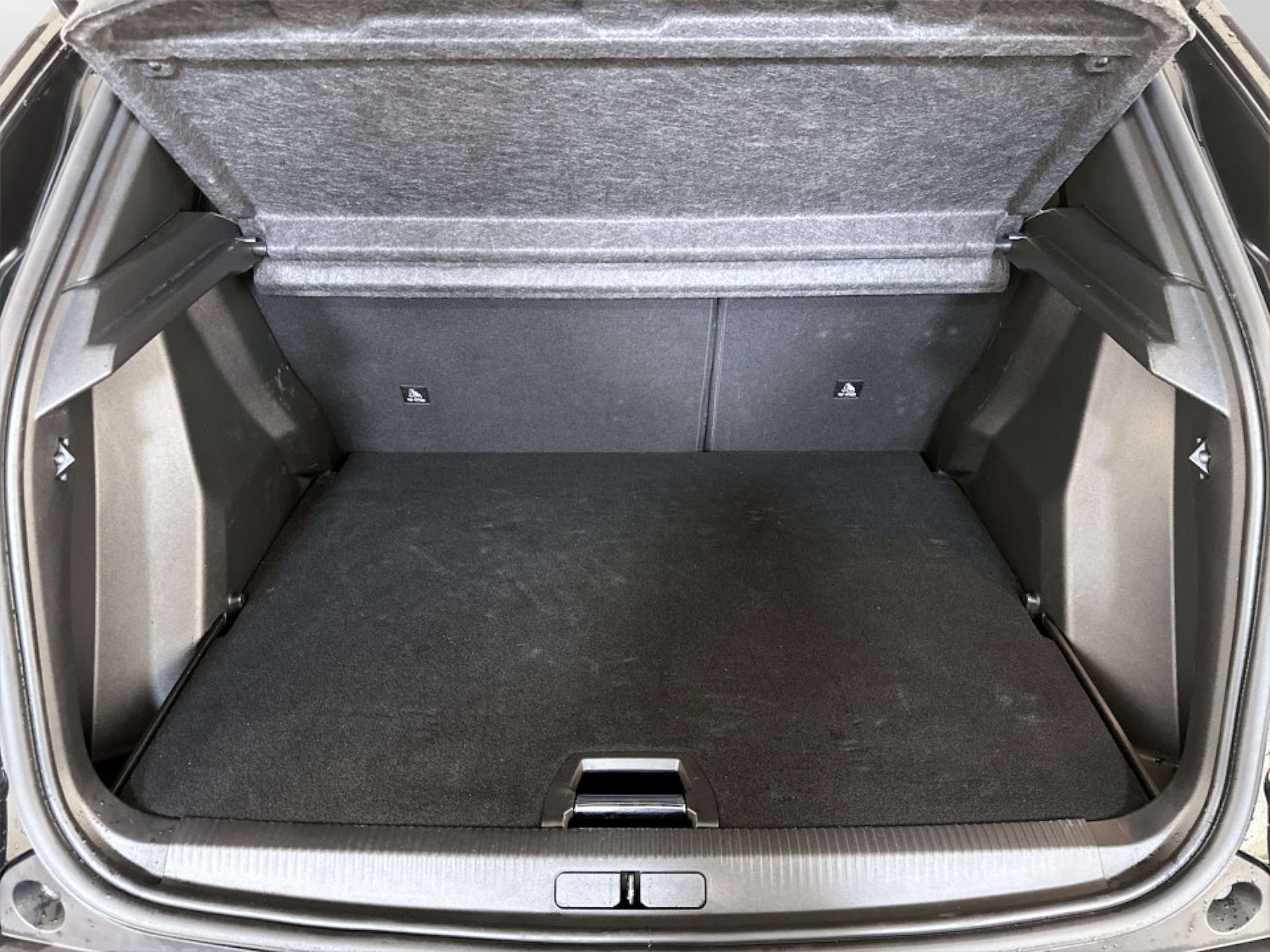 Used Peugeot 2008 2023 for sale - 77805548: Photo 15