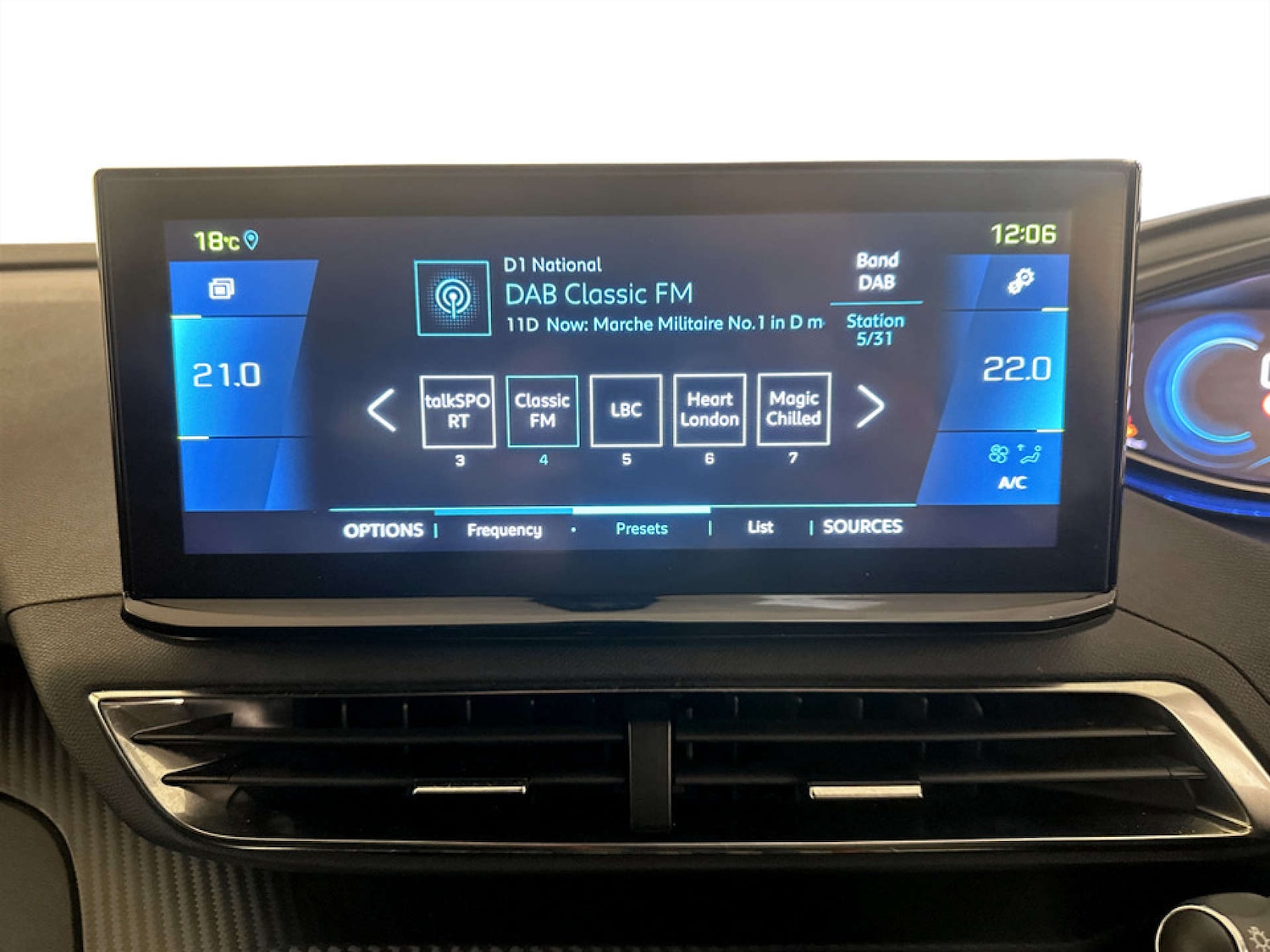 Used Peugeot 3008 2023 for sale - 77185782: Photo 22