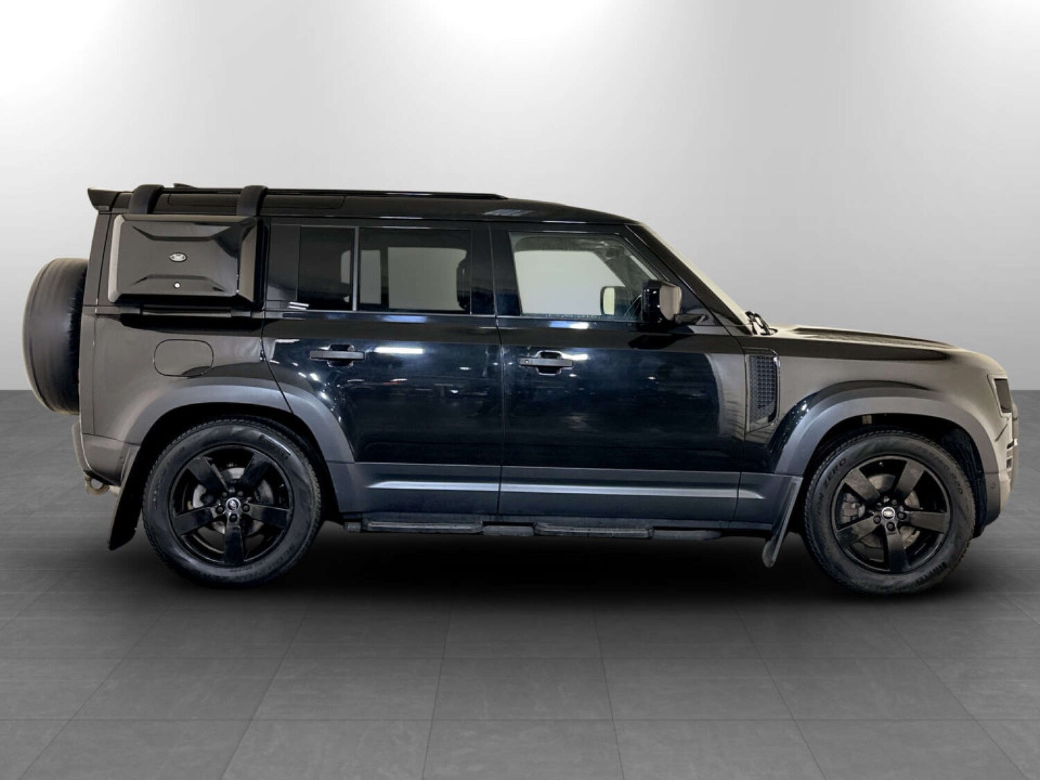 Used Land Rover Defender 2020 for sale - 77712962: Photo 11