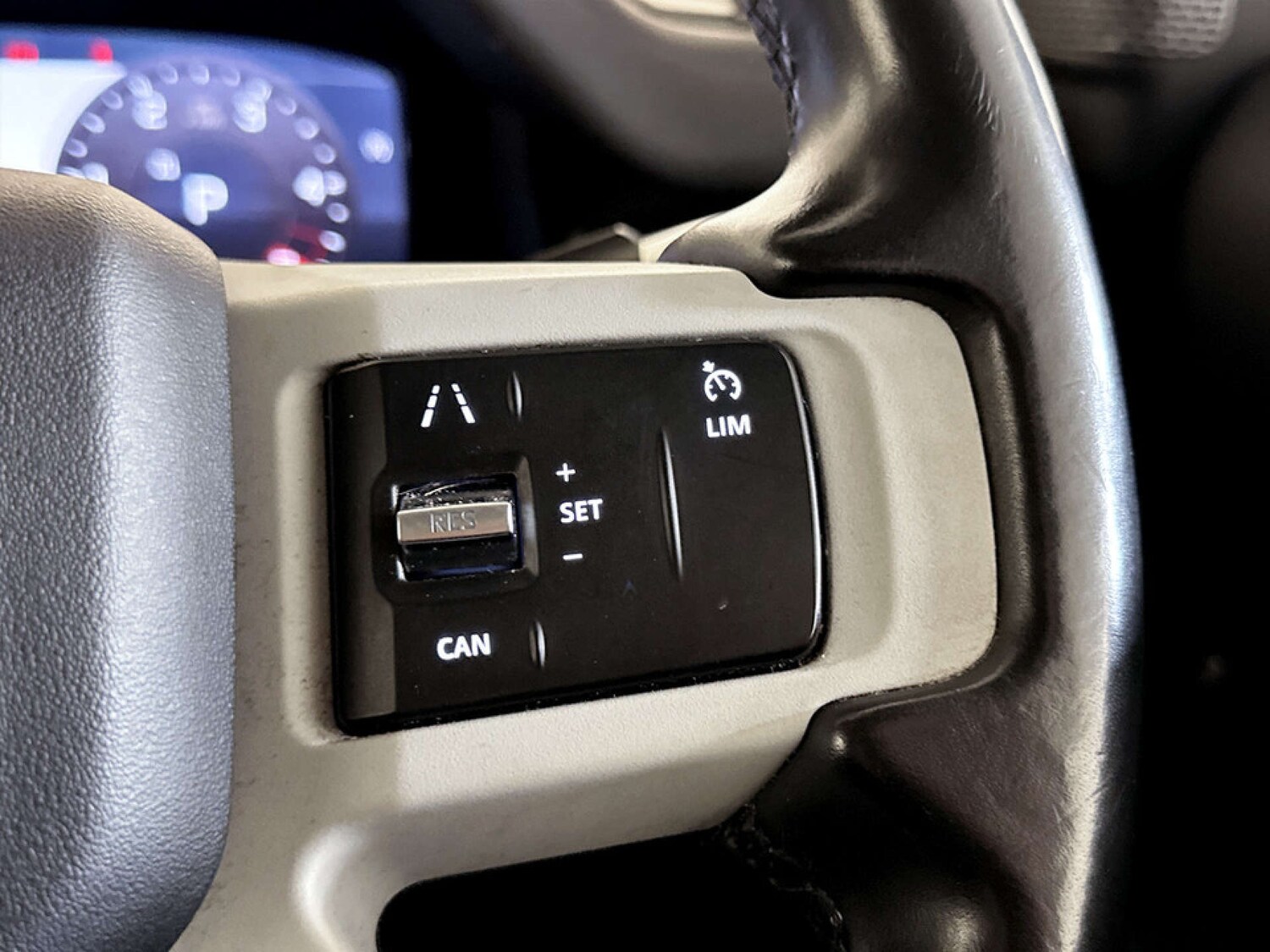 Used Land Rover Defender 2020 for sale - 77712962: Photo 18