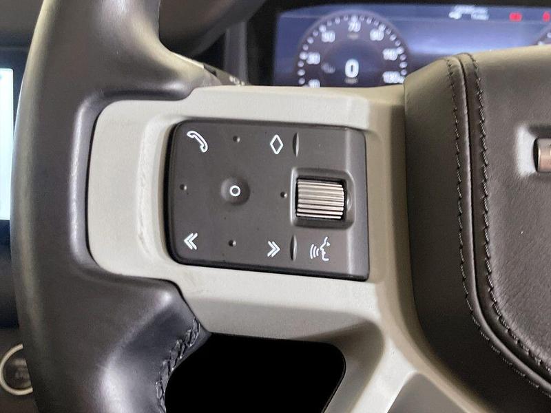 Used Land Rover Defender 2020 for sale - 76563116: Photo 18