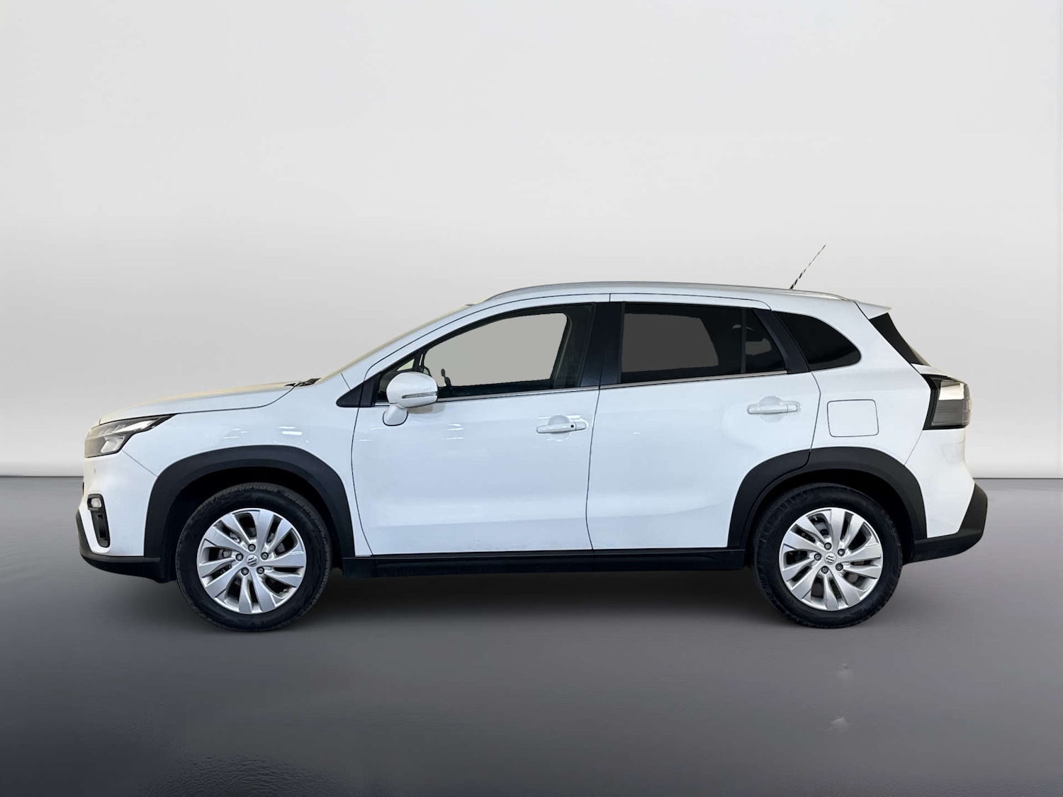 Used Suzuki SX4 S-Cross 2023 for sale - 77845618: Photo 7