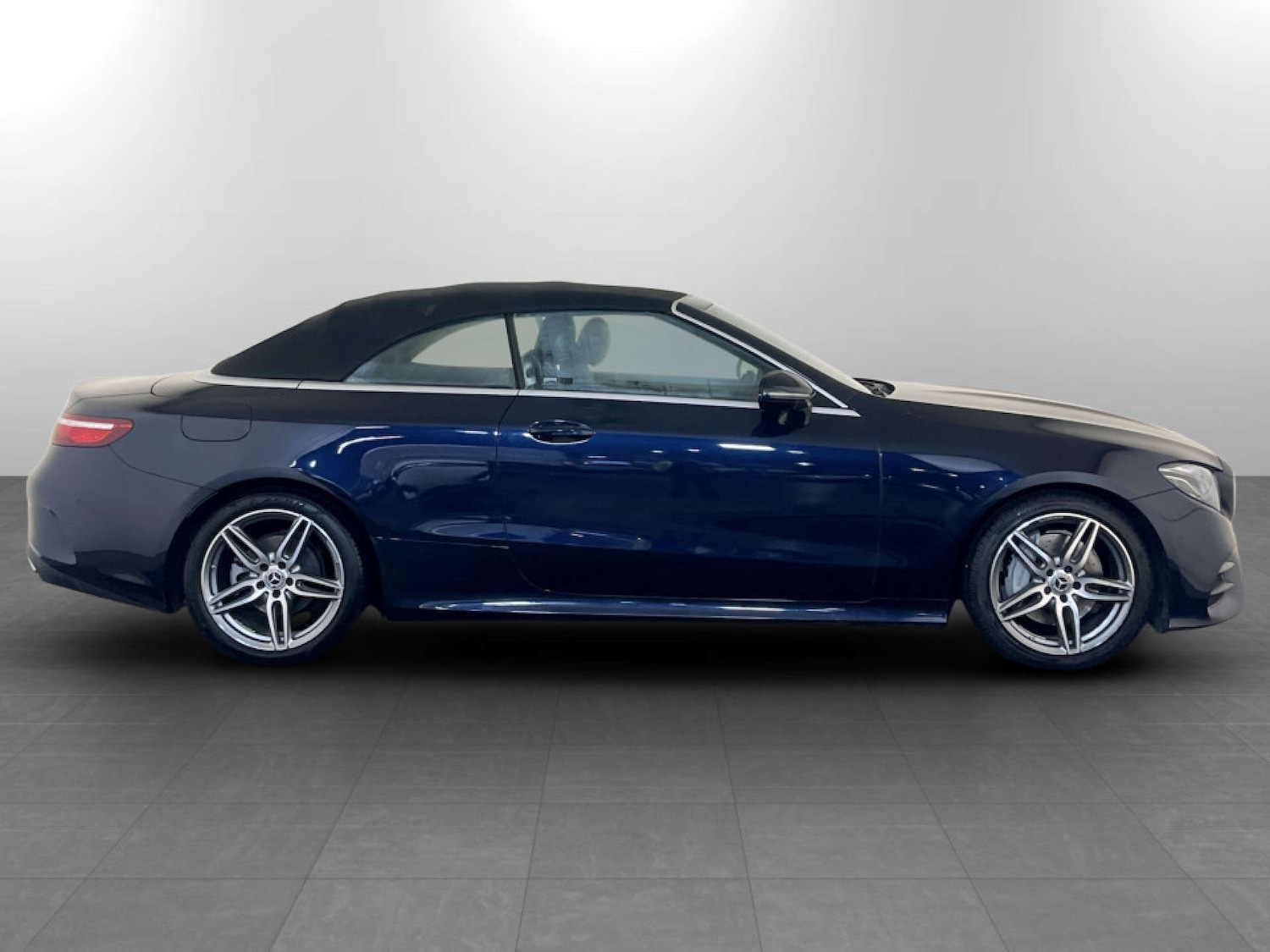 Used Mercedes-Benz E Class 2020 for sale - 77437624: Photo 11