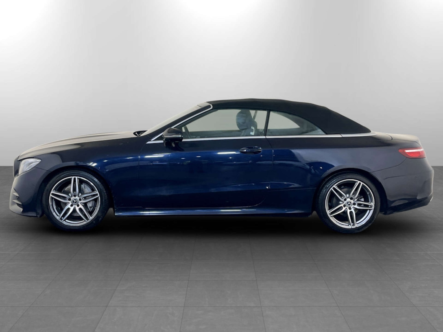 Used Mercedes-Benz E Class 2020 for sale - 77437624: Photo 7