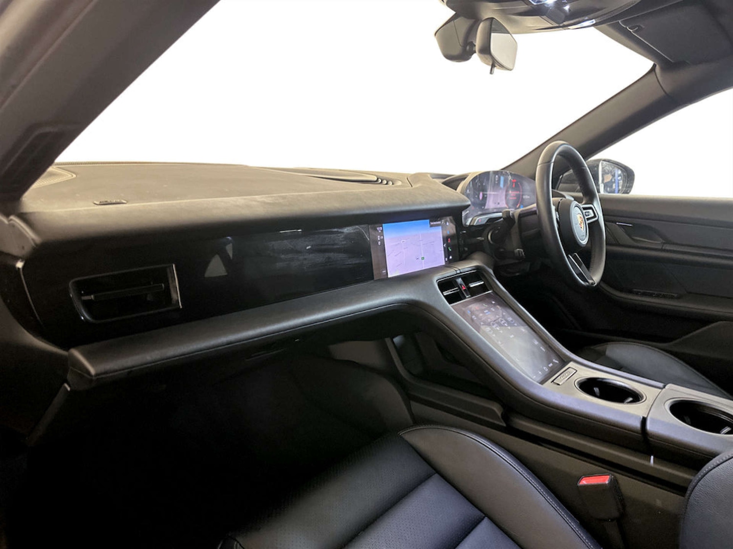 Used Porsche Taycan 2023 for sale - 77186103: Photo 12