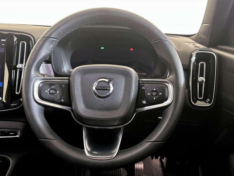 Used Volvo XC40 2022 for sale - 76329685: Photo 16