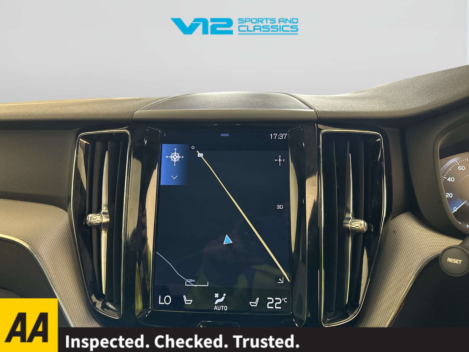 Used Volvo XC60 2021 for sale - 77813594: Photo 24