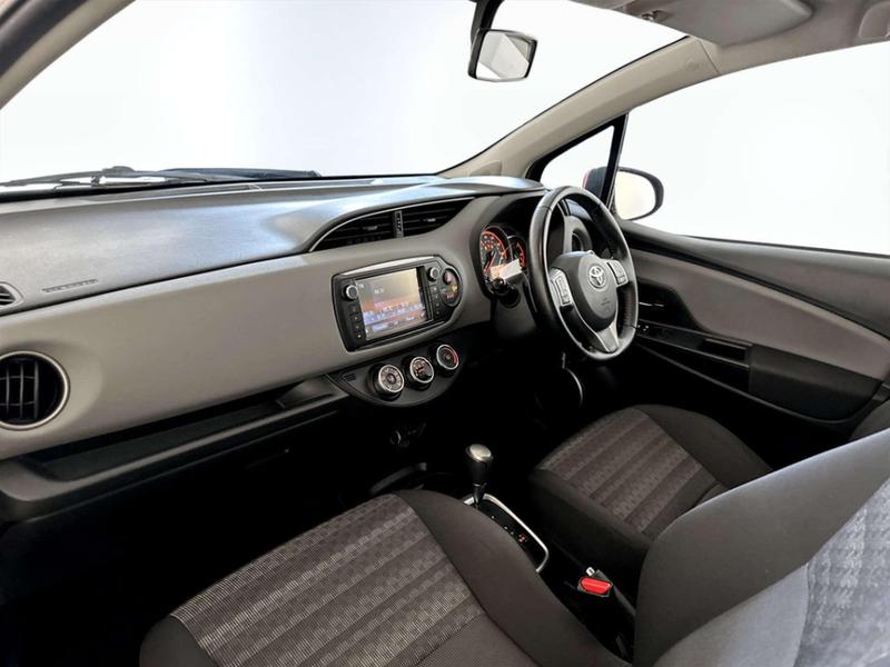 Used Toyota Yaris 2017 for sale - 76895612: Photo 12