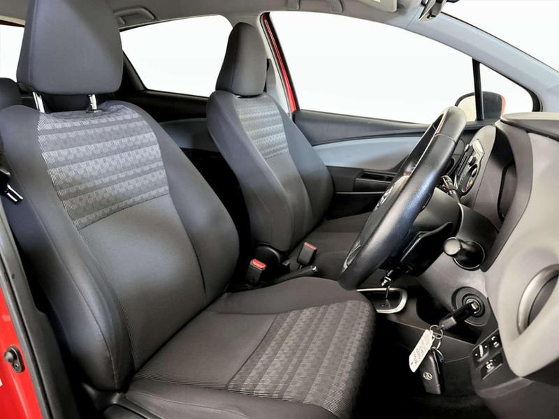 Used Toyota Yaris 2017 for sale - 76895612: Photo 13