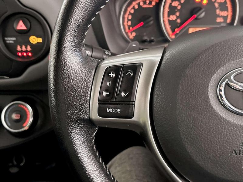 Used Toyota Yaris 2017 for sale - 76895612: Photo 17