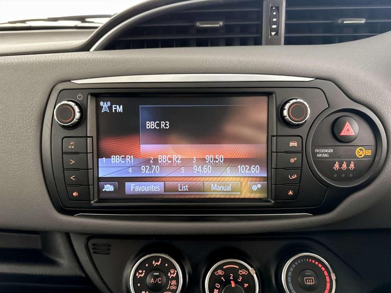 Used Toyota Yaris 2017 for sale - 76895612: Photo 22