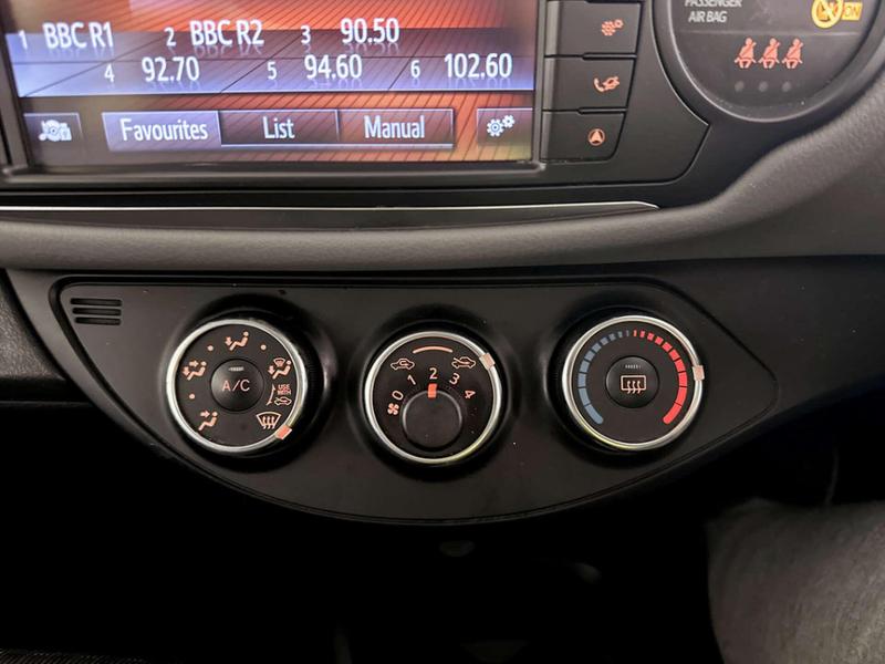 Used Toyota Yaris 2017 for sale - 76895612: Photo 25