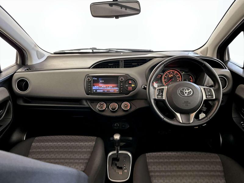 Used Toyota Yaris 2017 for sale - 76895612: Photo 3