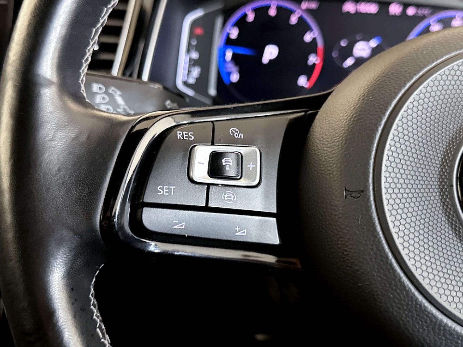 Used Volkswagen T-Roc 2021 for sale - 77704077: Photo 18