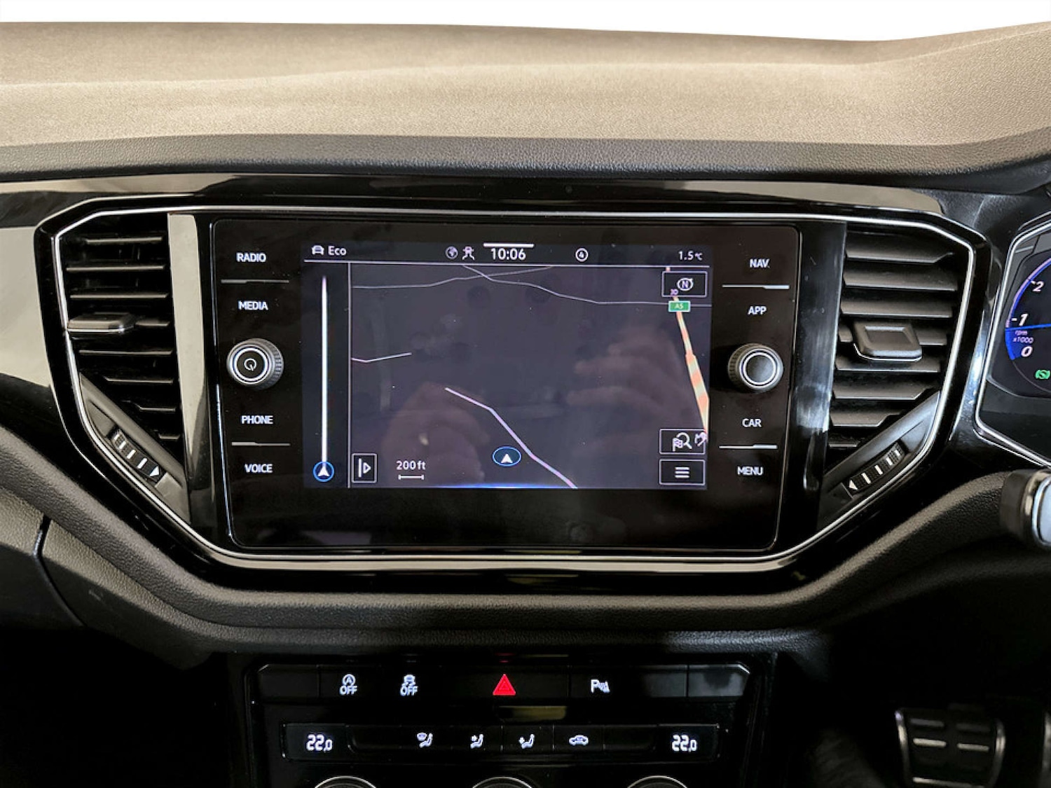 Used Volkswagen T-Roc 2021 for sale - 77704077: Photo 24