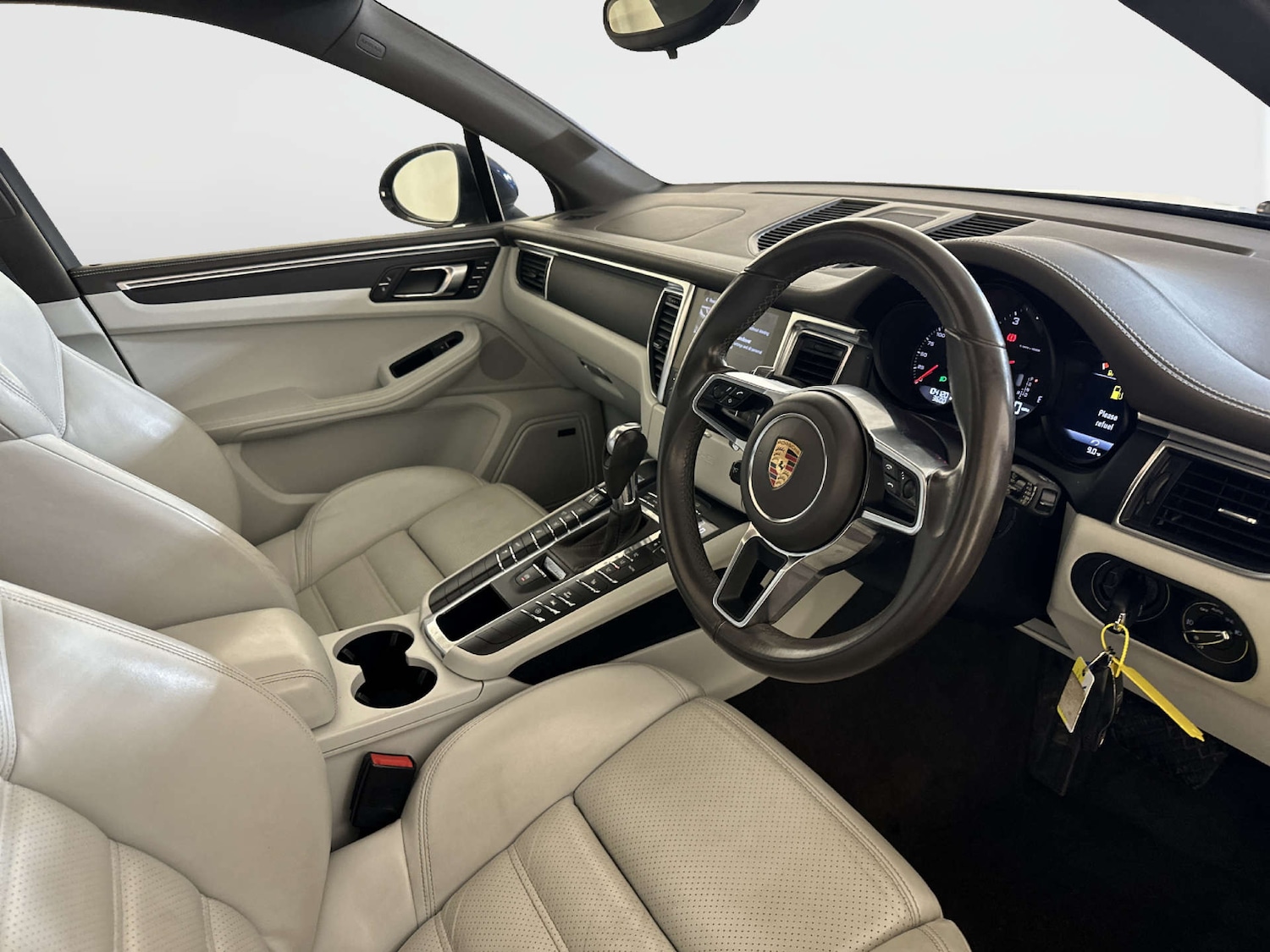 Used Porsche Macan 2018 for sale - 78066719: Photo 16