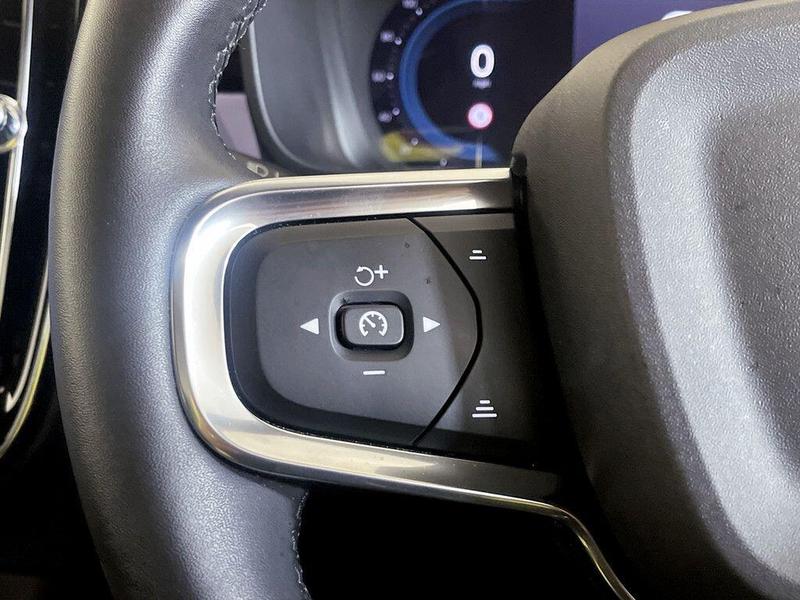 Used Volvo XC40 2022 for sale - 76653397: Photo 18