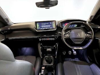 Used Peugeot 2008 2020 for sale - 77023001: Photo