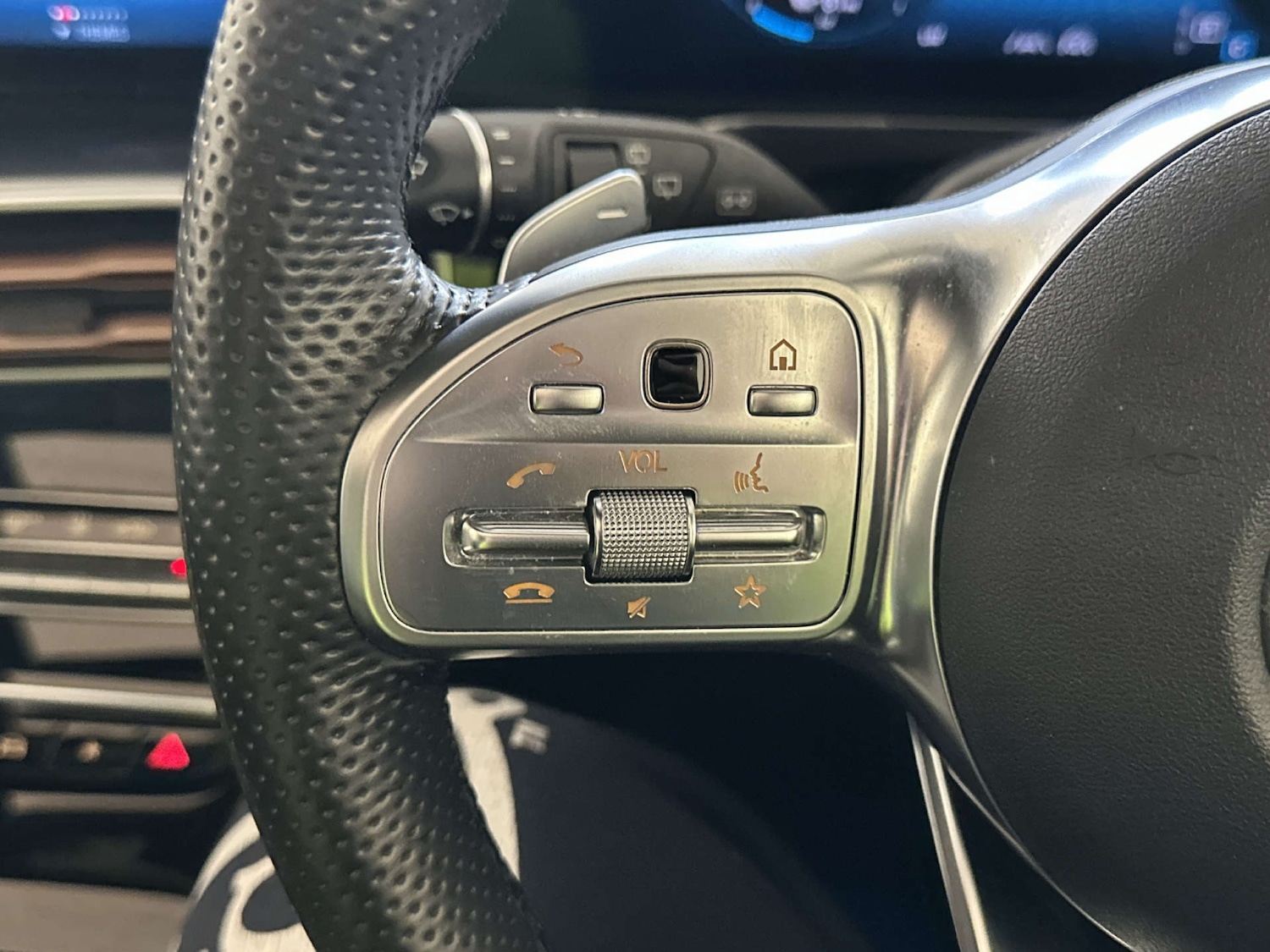 Used Mercedes-Benz EQC 2022 for sale - 78000703: Photo 17